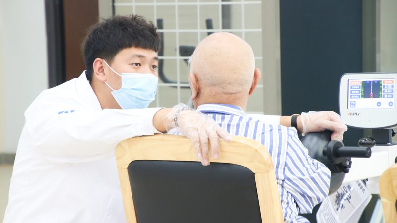 养老看护摄像头：镜头焦距，如何选择合适规格**