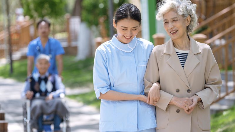 医养结合智能设备，守护失能老人的晚年生活